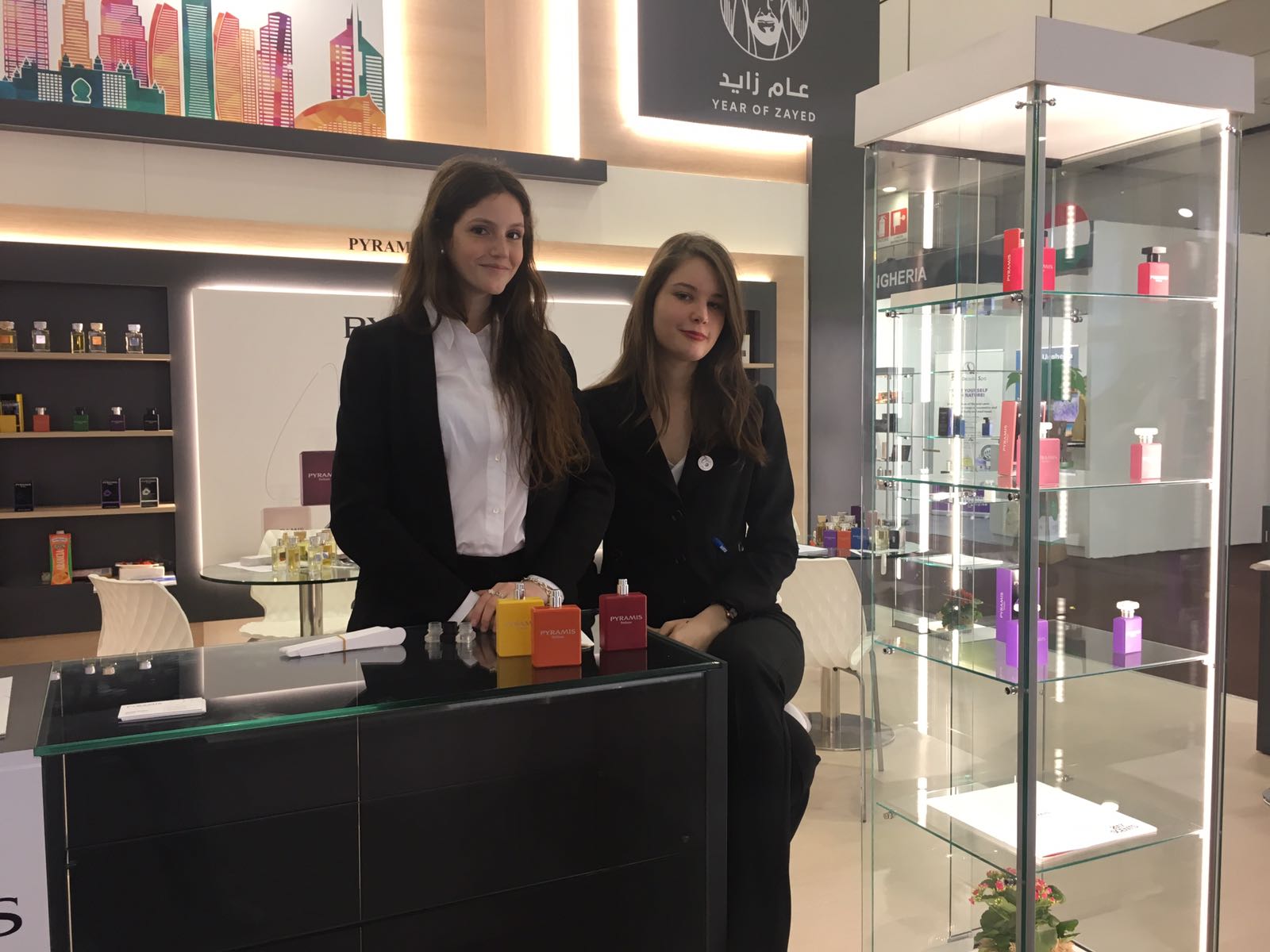 hostess bologna cosmoprof